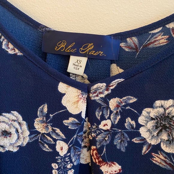 Blue Rain floral top - Picture 4 of 4